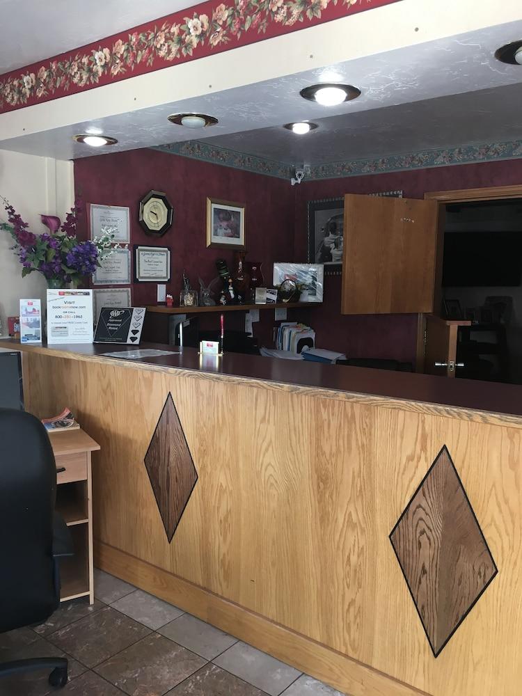 Red Carpet Inn Medford Zewnętrze zdjęcie