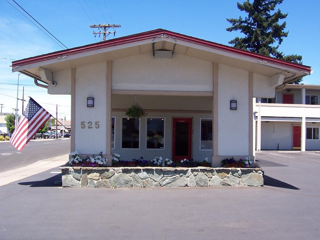 Red Carpet Inn Medford Zewnętrze zdjęcie
